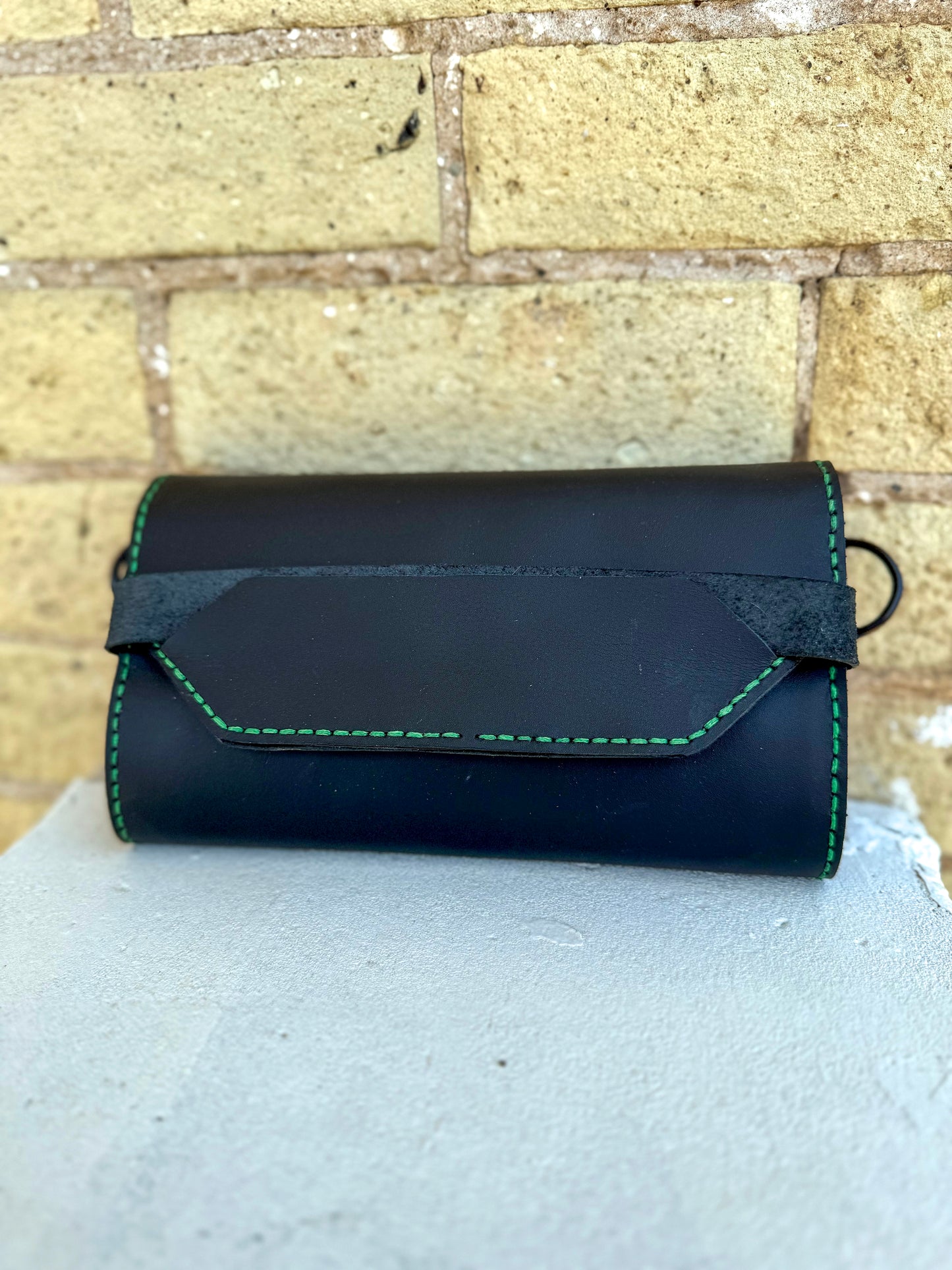 Folding Leather Sachet Wallet – Handmade | Heavyweight Full-Grain Leather | Hand-Stitched | Phone Pocket + Card Slots + Zippered Compartment