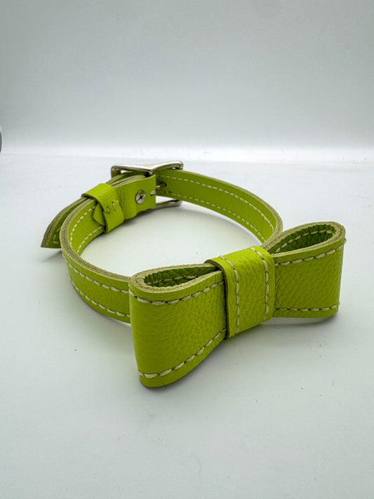 Bowtie Leather Collar – Elegant, Durable & Comfort-Fit