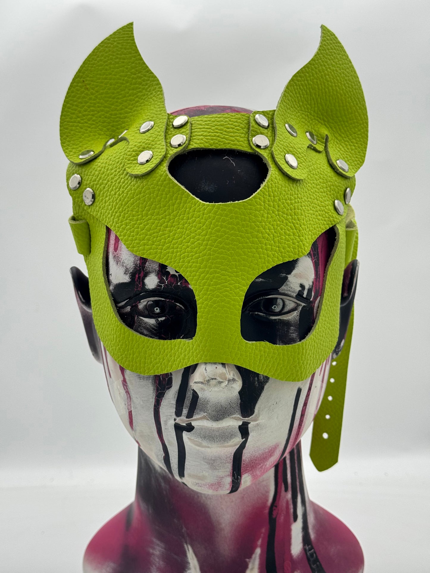 Handmade Leather Kitty Mask – BDSM-Inspired Cosplay Accessory